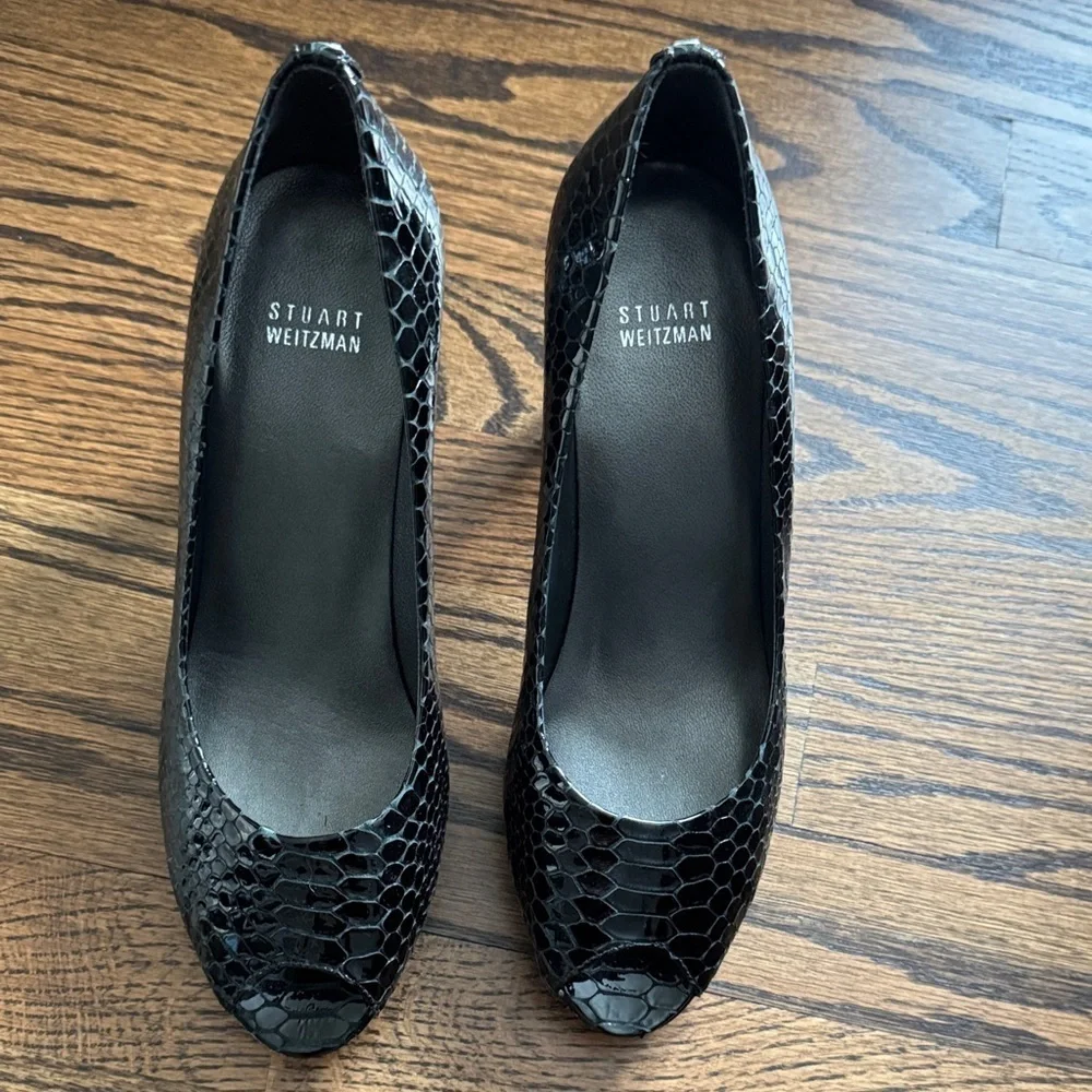 Stuart Weitzman Black Textured Peep Toe Heels size 9M